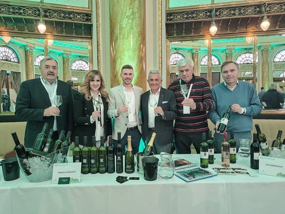 Vinari iz Zagrebačke županije predstavili vina koja će tek izaći na tržište