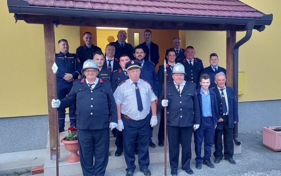 434354358_917852437007226_4669843345817590768_n