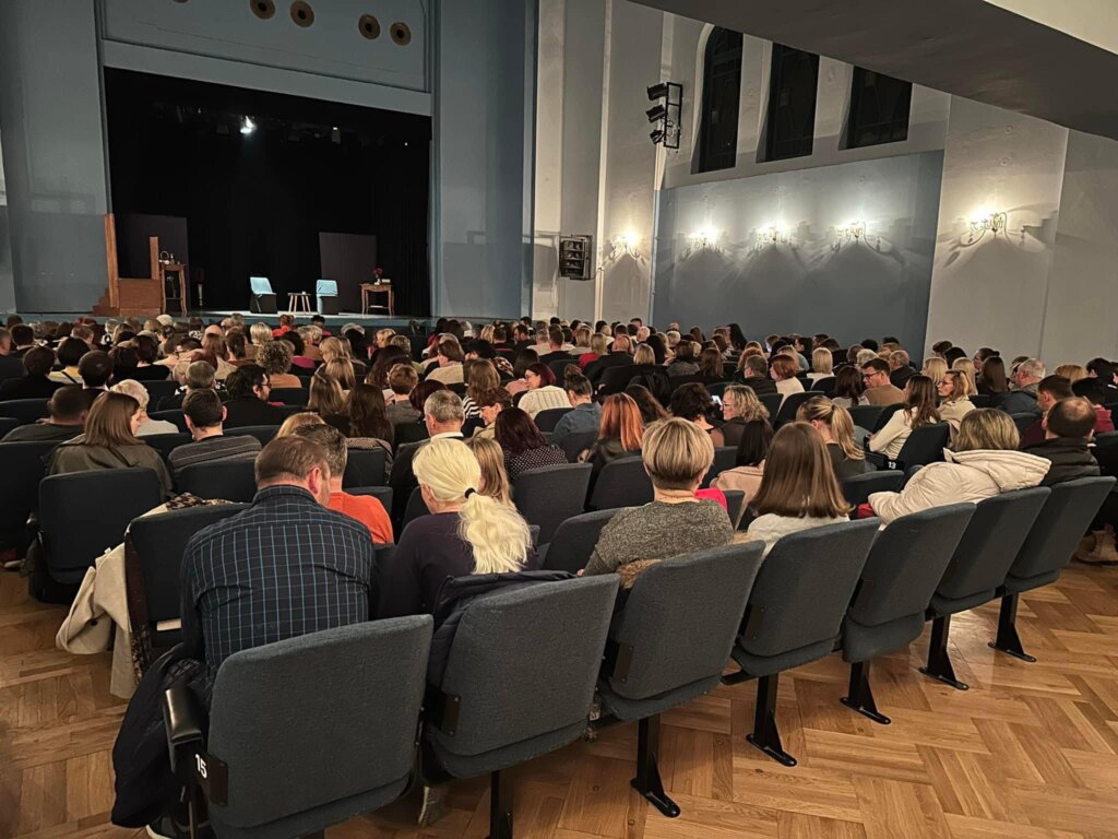 714666b8-f3b3-48af-bec6-29e05622d523