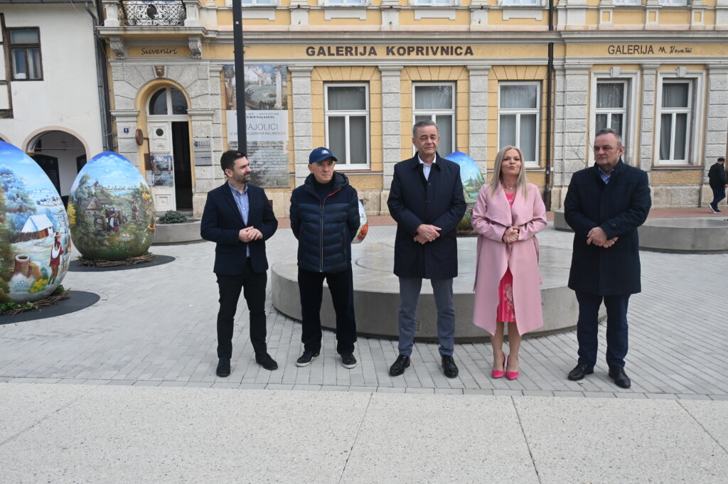 [FOTO/VIDEO] Otvorena izložba “Pisanica od srca” u Koprivnici