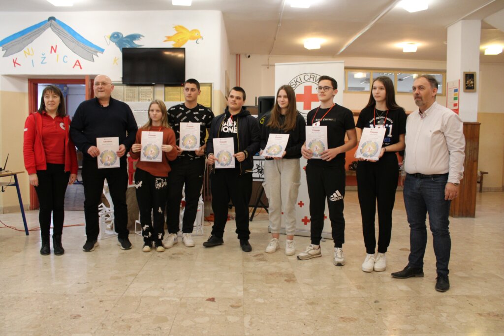 [FOTO] Gradsko društvo Crvenog križa Križevci organiziralo natjecanje mladih Hrvatskog Crvenog križa za osnovne i srednje škole