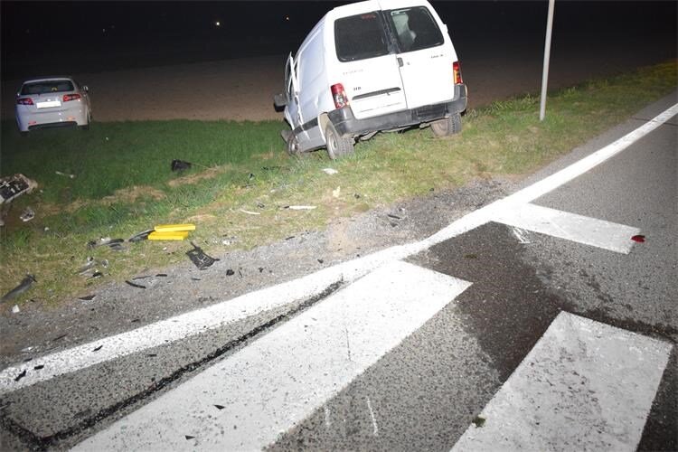 Mlada vozačica kombija oduzela prednost i izazvala prometnu nesreću, prevezena je u bolnicu
