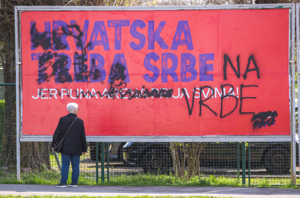 Uništen SDSS-ov predizborni plakat u Zagrebu