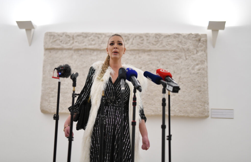 Zagreb: Ava Karabatić predala listu za parlamentarne izbore
