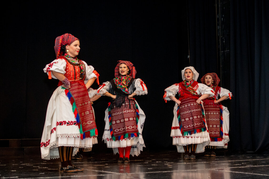 folklorni ansambl koprivnica1