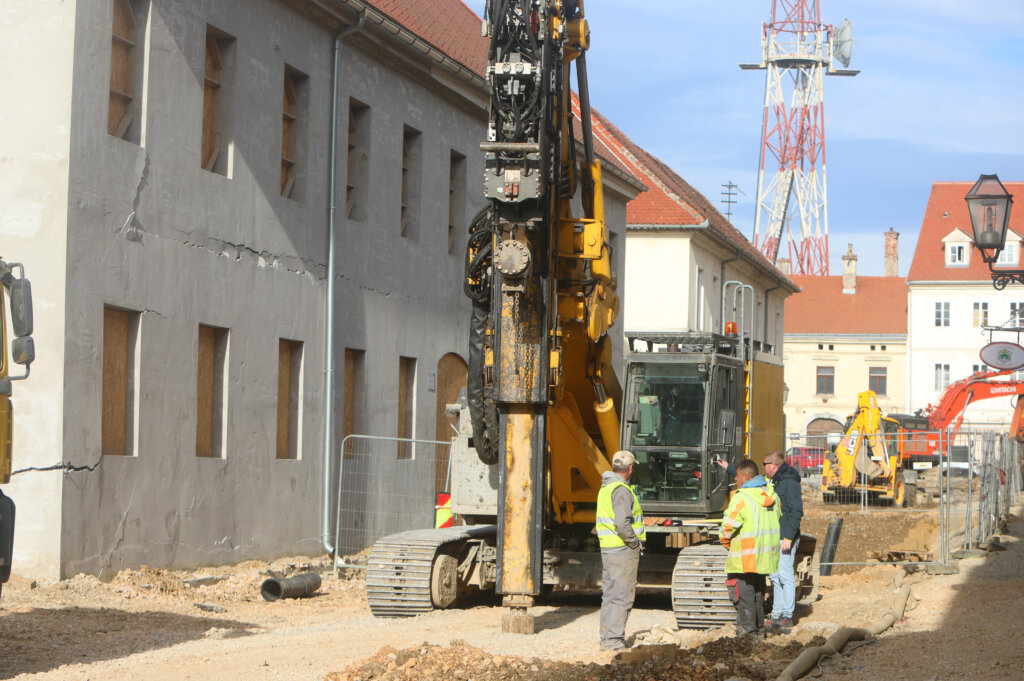 Građani Karlovačke županije neće snositi troškove bilo kojih radova u Karlovcu