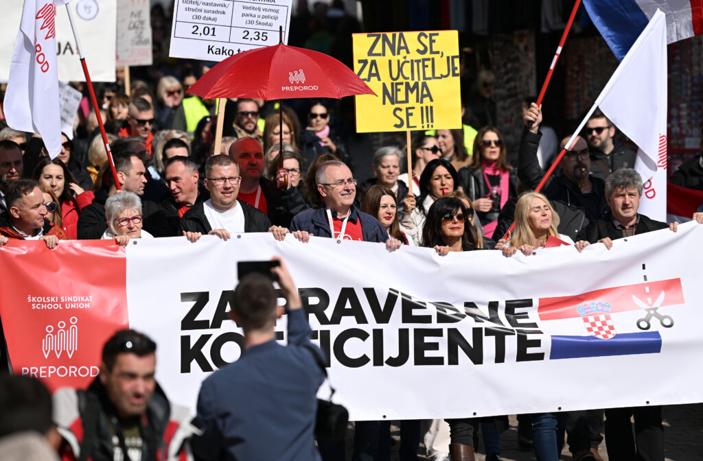 Zagreb: Prosvjed prosvjetara nazadovoljnih Vladinim koeficijentima