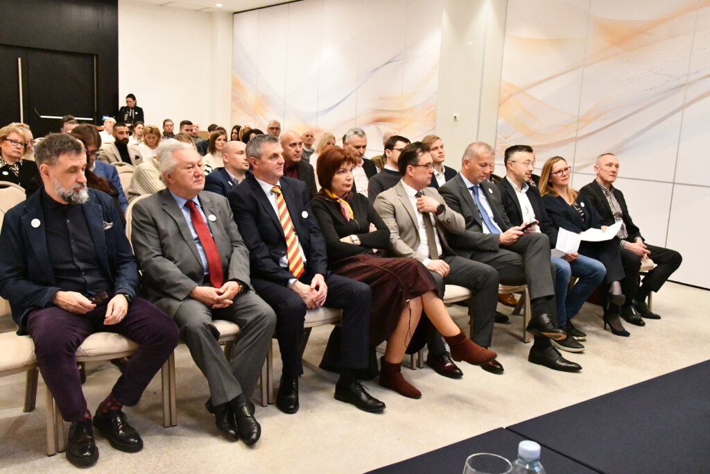 stranka republika (2)