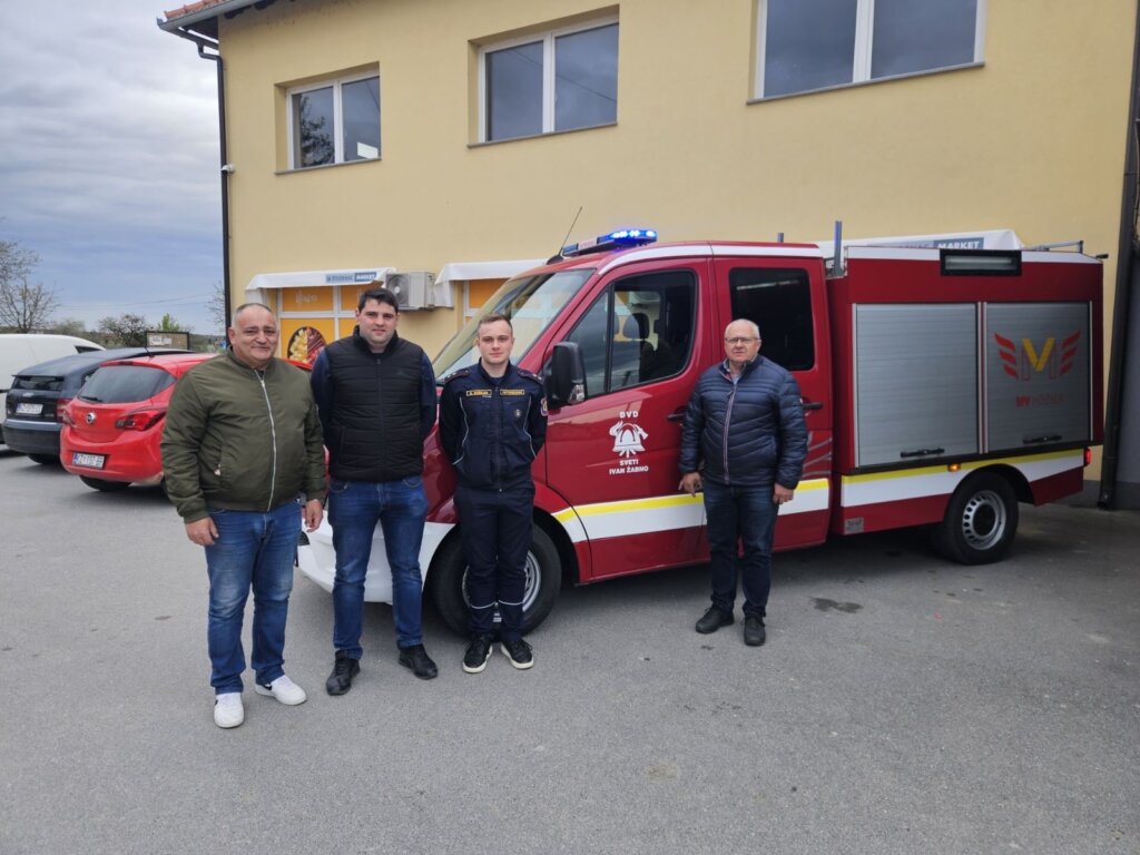 Dobrovoljno vatrogasno društvo Sveti Ivan Žabno od danas bogatije za još jedno vatrogasno vozilo