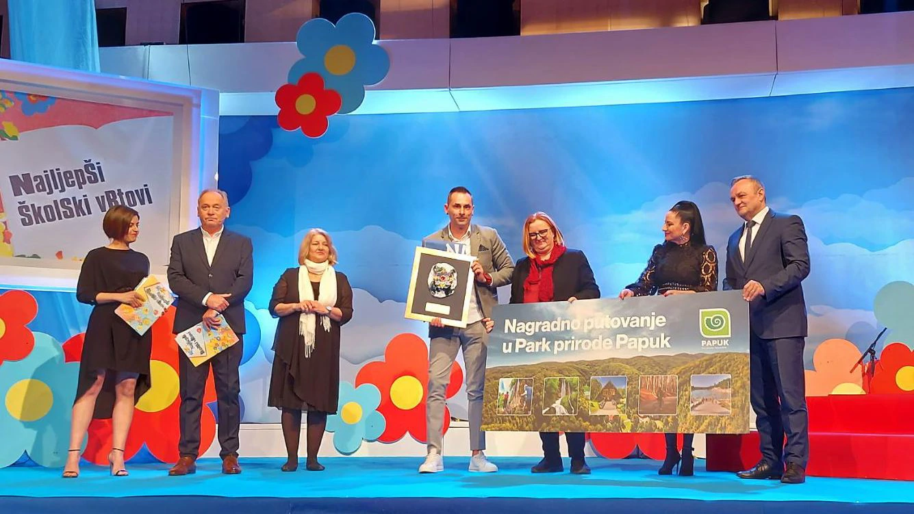 Srednja škola “Ivan Seljanec” iz Križevaca dobila nagradu za najljepšu učionicu na otvorenome