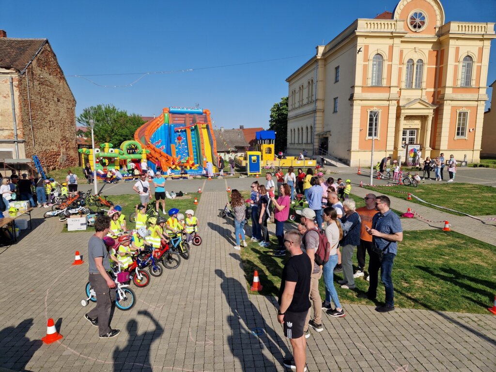 ”Biciklističke igre” u Križevcima oduševile roditelje i djecu