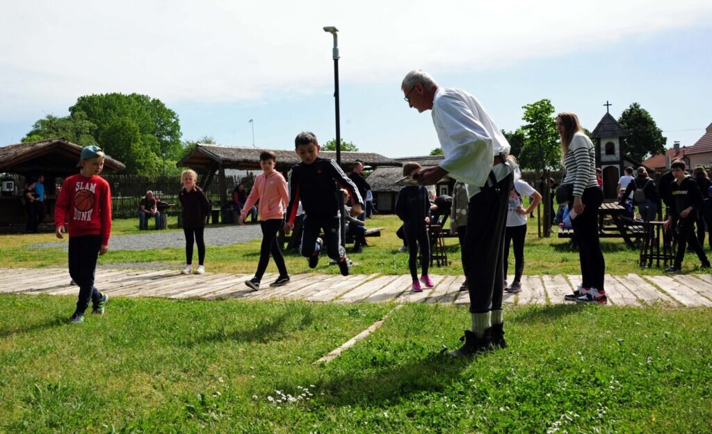 422620715_2570417213129971_987213928557969716_n-e1714389604926