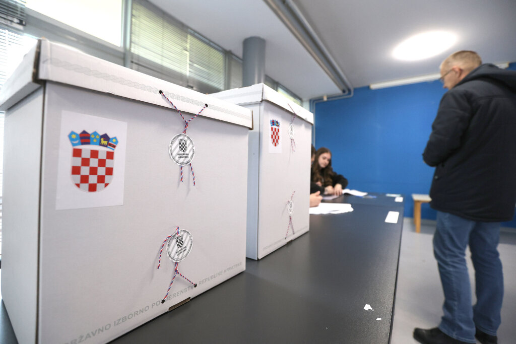 Hrvatska bira novi saborski saziv, u 7 sati otvorena biračka mjesta