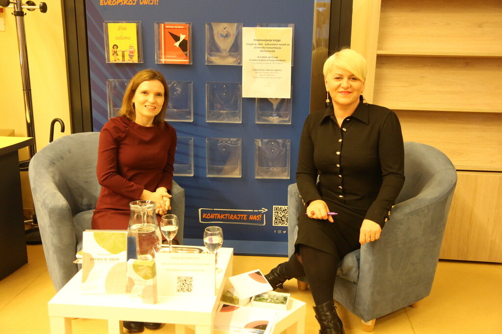[FOTO] U Gradskoj knjižnici u Križevcima gostovala komunikologinja Melita Pavlek