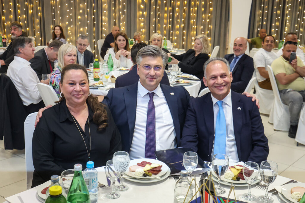 Andrej Plenković s Romima obilježio njihov Svjetski dan