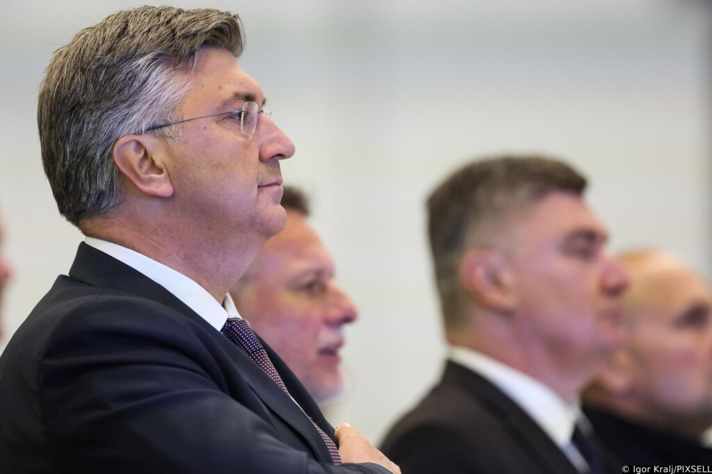 Milanović pisao premijeru, predlaže hitnu sjednicu o vojnom roku