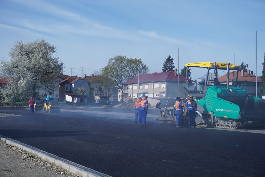 radovi_srednja_skola_koprivnica_igraliste_lk (12)