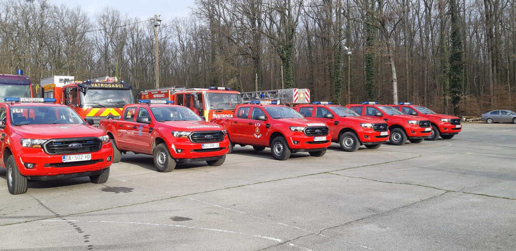 U Bjelovaru počela obuka županijskih vatrogasaca u simulatoru plamenih udara