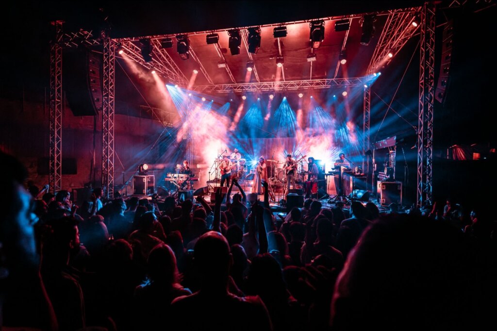 “AJMO!” – novi projekt Ureda za izvoz glazbe Hrvatska: 10 puta po 10.000 eura za organizaciju koncerata izvan velikih gradova