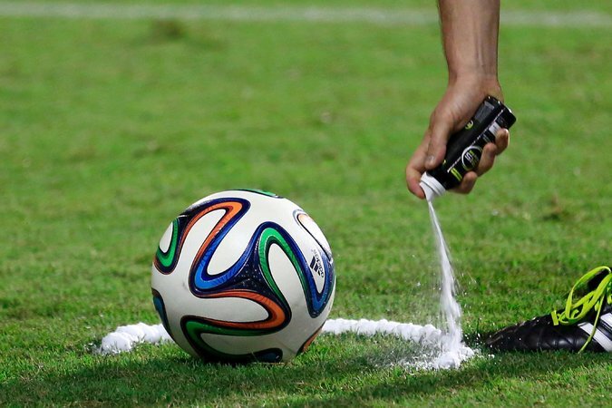 FIFA: Nogometaši će znakom X prijavljivati sucu rasističko ponašanje