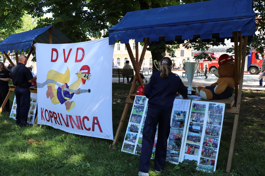 DVD-Koprivnica-izlozba-i-igre-u-parku-27