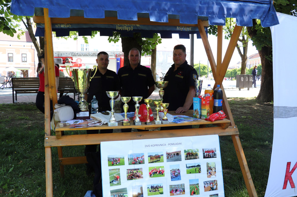 DVD-Koprivnica-izlozba-i-igre-u-parku-32
