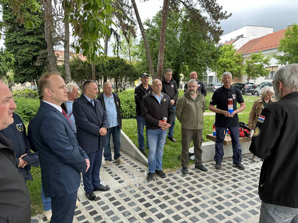 Hodnja_do_Vukovara_docek_KC