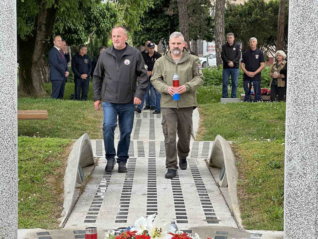 Hodnja_do_Vukovara_docek_KC_06