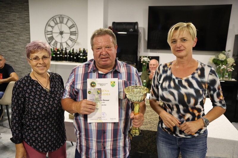 U Brckovljanima održano ocjenjivanje vina, šampion izložbe Damir Štrosar