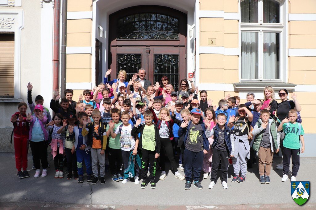 [FOTO] Učenici Osnovne škole Ljudevita Modeca Križevci posjetili Županijsku upravu