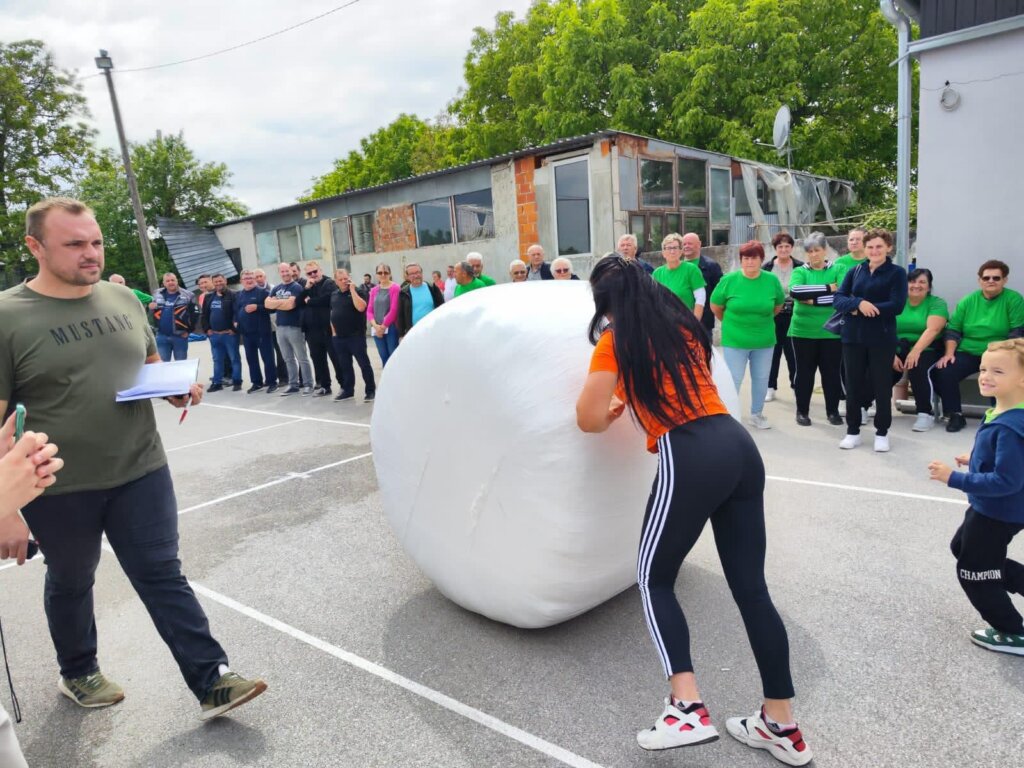 PHOTO-2024-05-01-19-08-26_1