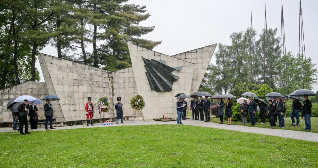 Polaganje_vijenaca (21)