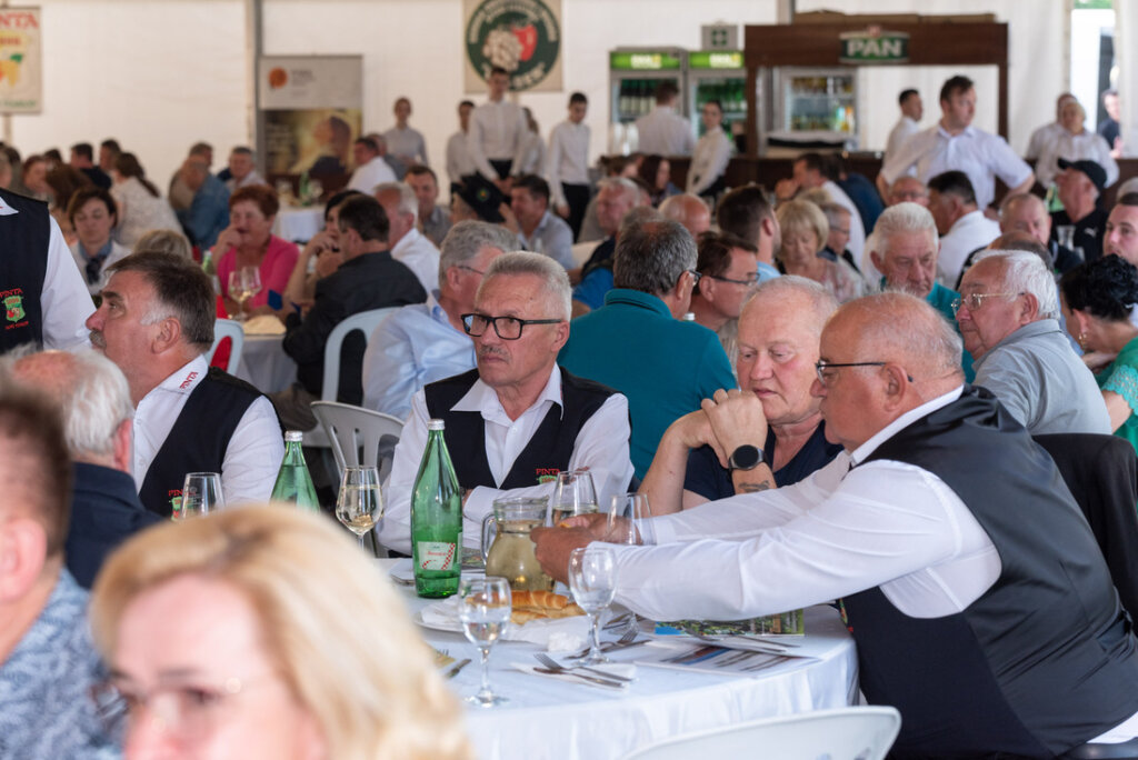 Županijska izložba vina (15)