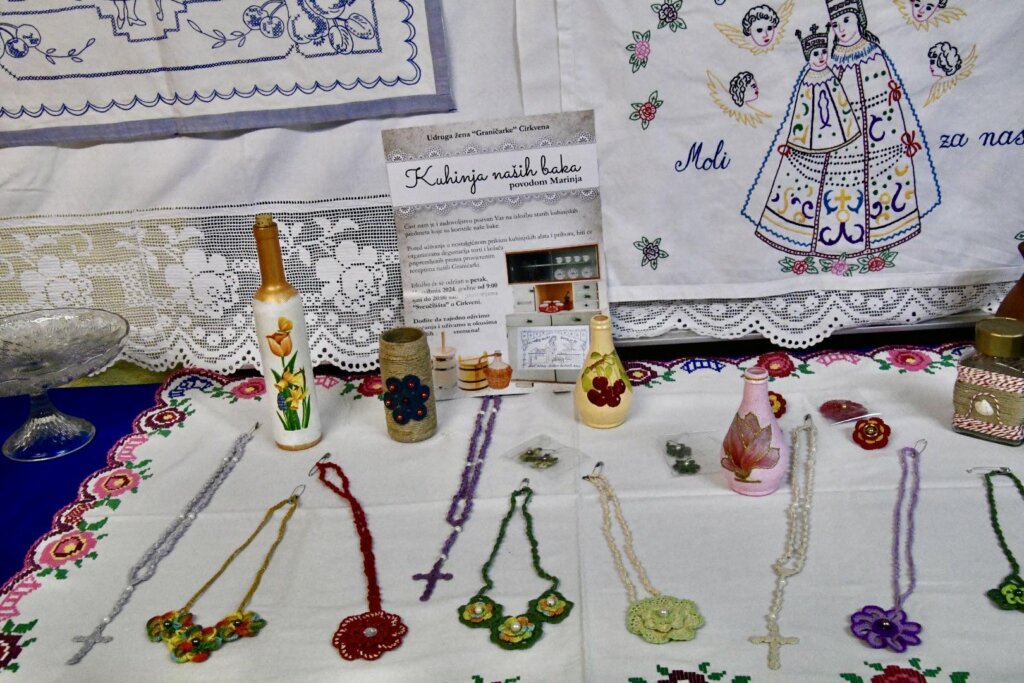 Cirkvena Izložba 8763 4eae 8eec Dde381125f7a (12)