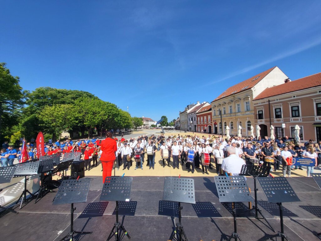 dvd koprivnica - smotra orkestara (1)