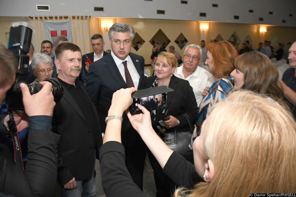 Andrej Plenković u Koprivnici predstavio kandidate za Europski parlament