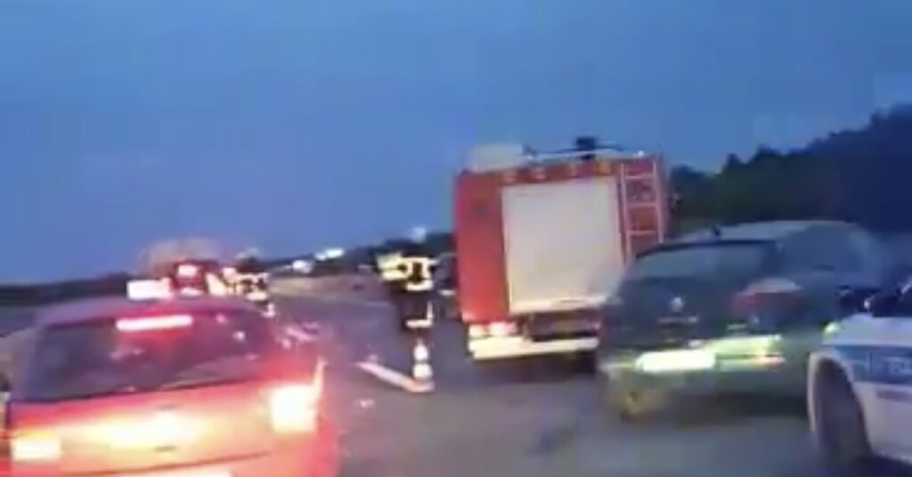 [VIDEO] U prometnoj nesreći u Vrbovcu teško ozlijeđen 34-godišnjak