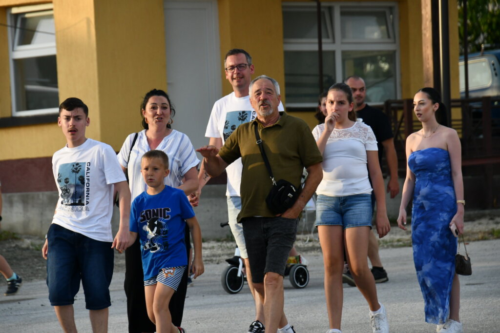 SVETOIVANJSKO FOTKALO Lijepo je u Svetom Ivanu Žabnu