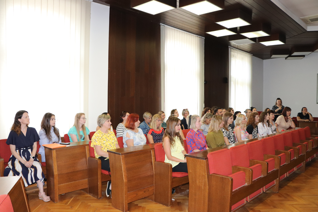 Zavrsna Konferencija Odjek Vi 06