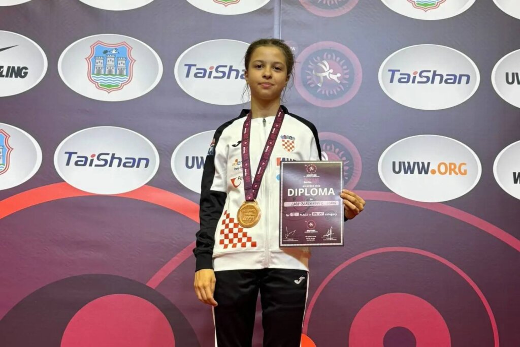 Lara Blažeković iz Hrvačkog kluba Podravka brončana na kadetskom prvenstvu Europe