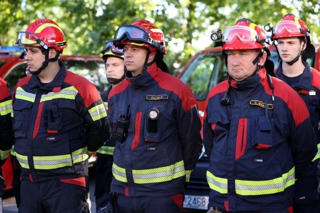 Vatra 040624autor Fotografije Drazen Kopac 10.jpg 648x432 Q85 Subsampling 2