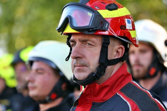 Vatra 040624autor Fotografije Drazen Kopac 2.jpg 648x432 Q85 Subsampling 2