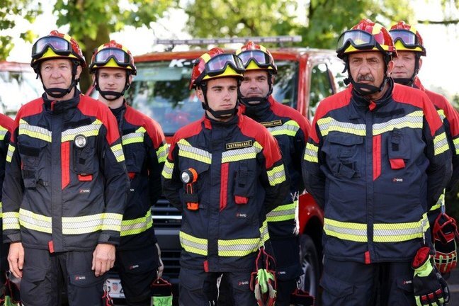 Vatra 040624autor Fotografije Drazen Kopac 9.jpg 648x432 Q85 Subsampling 2