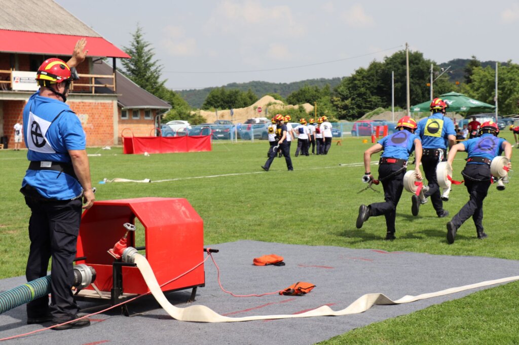 Vzg Koprivnica Gradsko Vatrogasno Natjecanje (40)