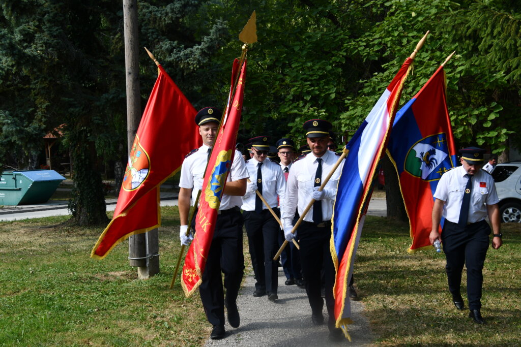 [FOTO/VIDEO] Svečano proslavljena 90. obljetnica Dobrovoljnog vatrogasnog društva Kalnik