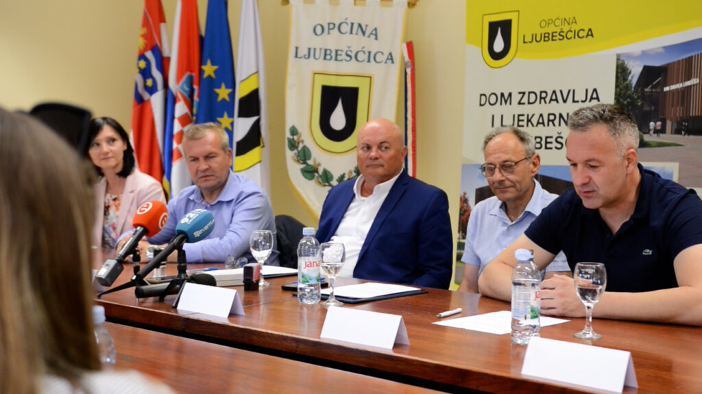 Ljubešćica Potpisivanje Ugovora (11)