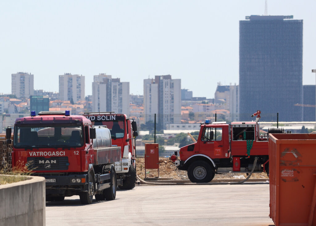 Požar u Rudinama lokalizirala 52 vatrogasca