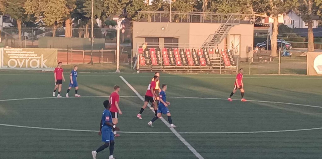 E882bc30 Bb19 475d A7be Db614d5b253d