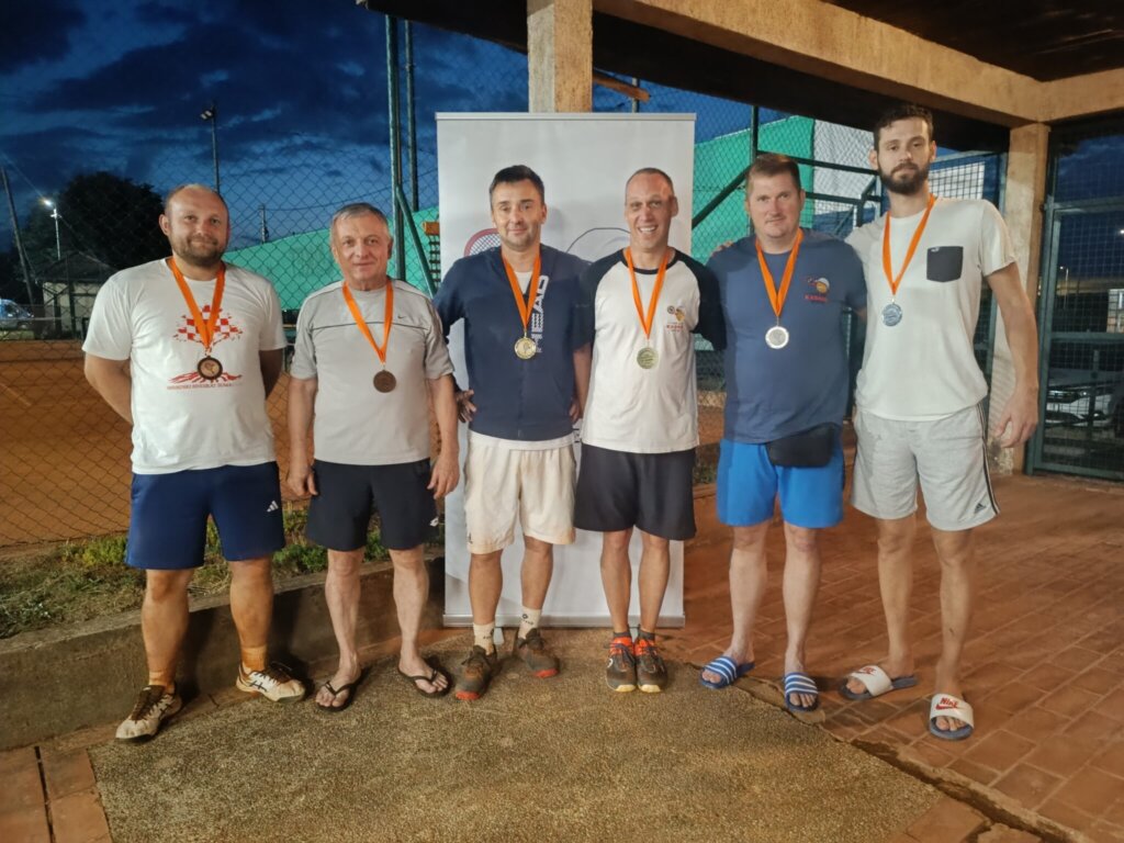 TENIS Miler i Krmpotić osvojili noćni turnir u Križevcima