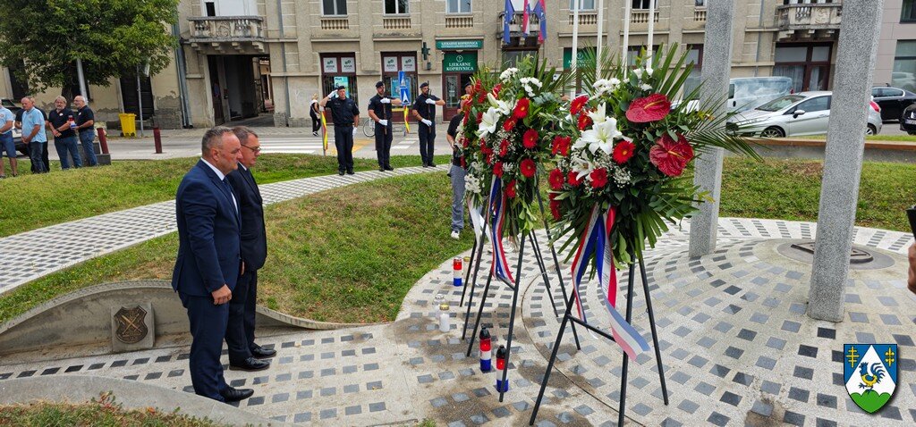 Uoči Dana pobjede i domovinske zahvalnosti i Dana hrvatskih branitelja položeni vijenci u Koprivnici